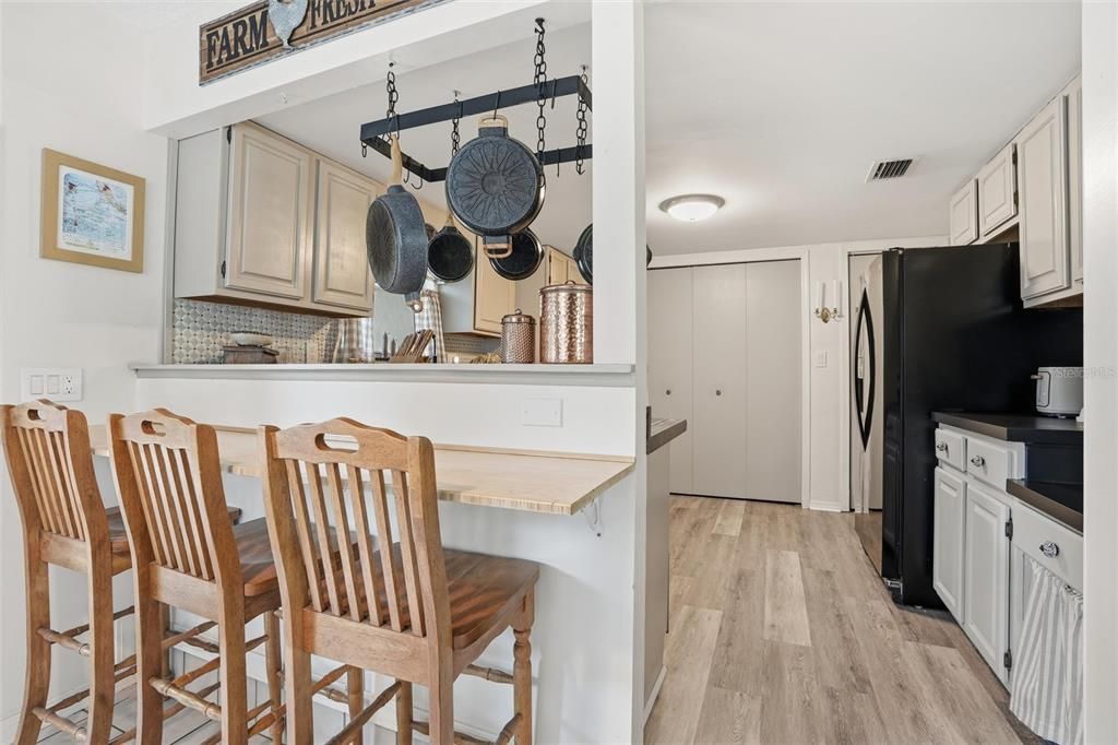 For Sale: $649,800 (2 beds, 2 baths, 1476 Square Feet)