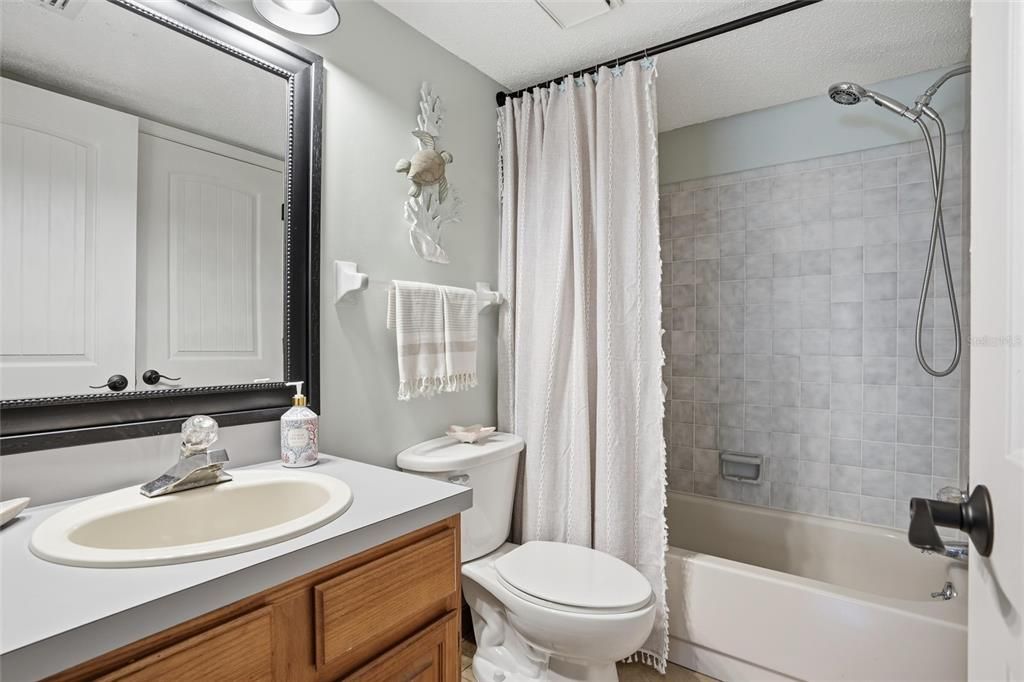 For Sale: $649,800 (2 beds, 2 baths, 1476 Square Feet)