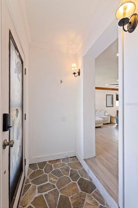 En Venta: $425,000 (3 camas, 1 baños, 1198 Pies cuadrados)