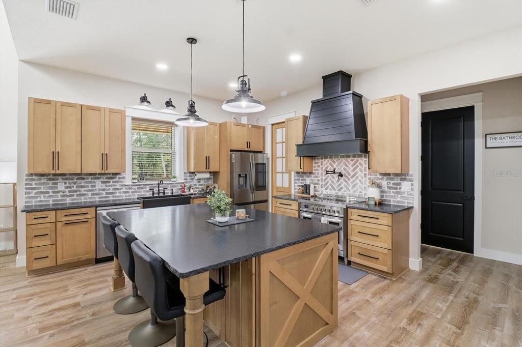 En Venta: $1,499,000 (5 camas, 3 baños, 3407 Pies cuadrados)