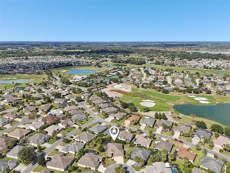 Activo con contrato: $550,000 (3 camas, 2 baños, 1999 Pies cuadrados)