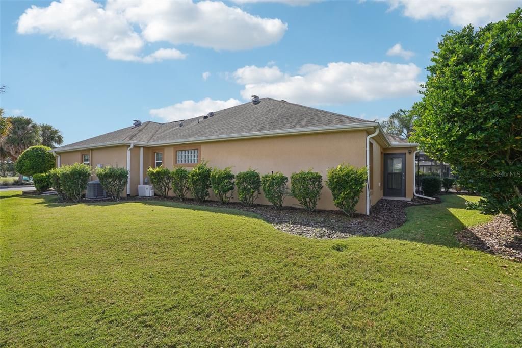 Activo con contrato: $550,000 (3 camas, 2 baños, 1999 Pies cuadrados)