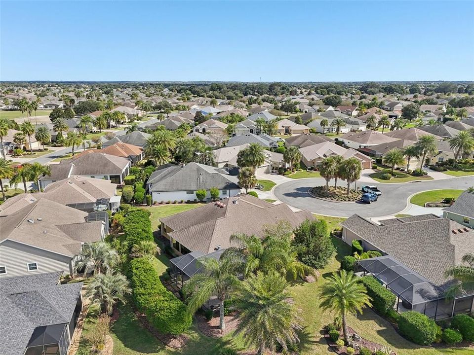 Activo con contrato: $550,000 (3 camas, 2 baños, 1999 Pies cuadrados)