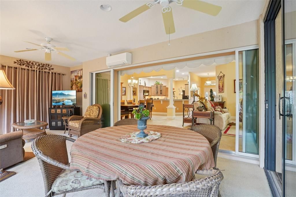 Activo con contrato: $550,000 (3 camas, 2 baños, 1999 Pies cuadrados)