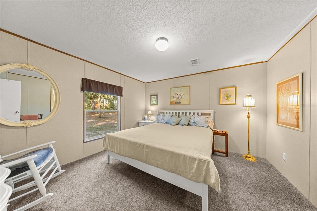 For Sale: $329,250 (3 beds, 2 baths, 1144 Square Feet)