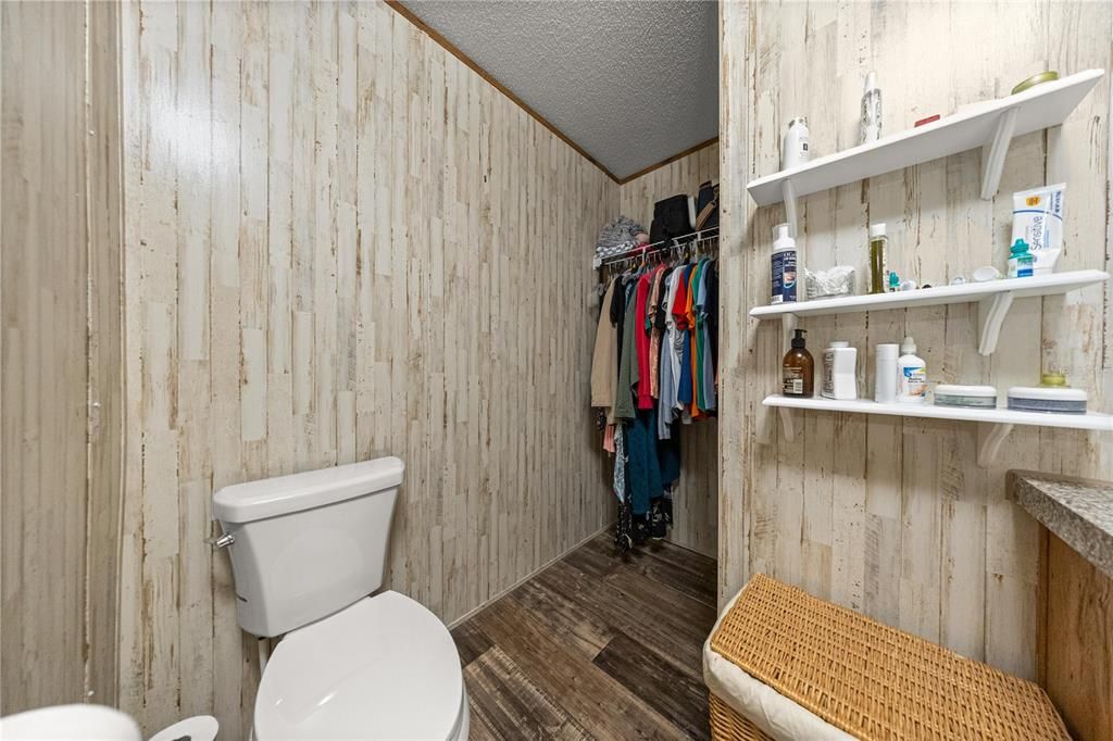 For Sale: $329,250 (3 beds, 2 baths, 1144 Square Feet)