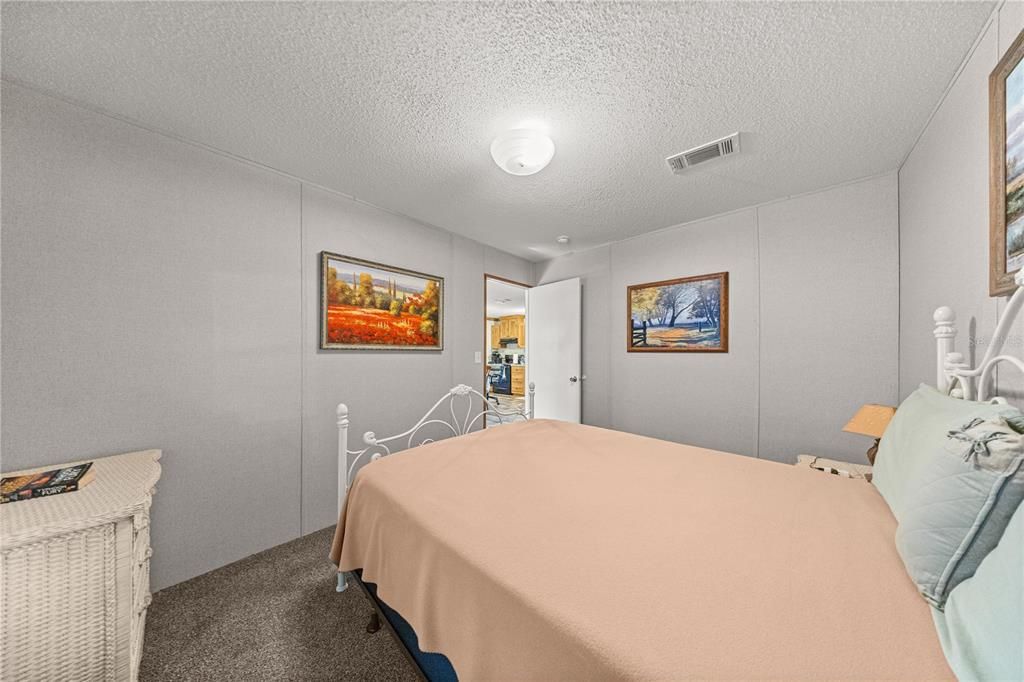 For Sale: $329,250 (3 beds, 2 baths, 1144 Square Feet)