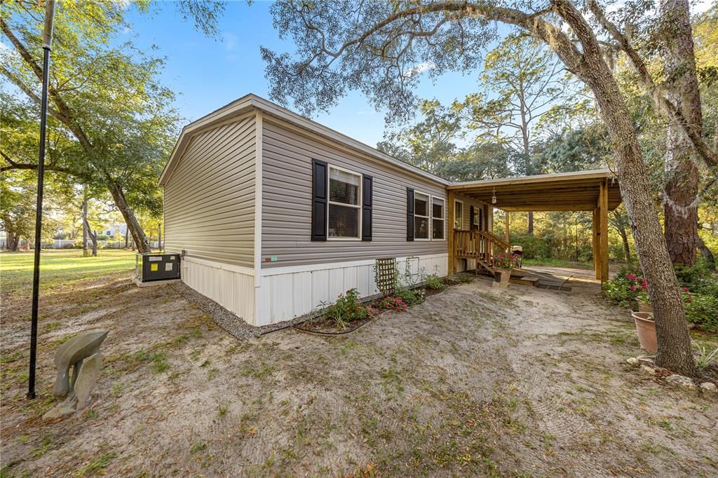 For Sale: $329,250 (3 beds, 2 baths, 1144 Square Feet)