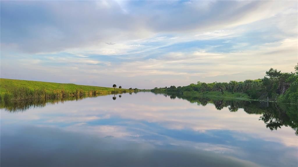 На продажу: $274,500 (2 спален, 2 ванн, 1080 Квадратных фут)