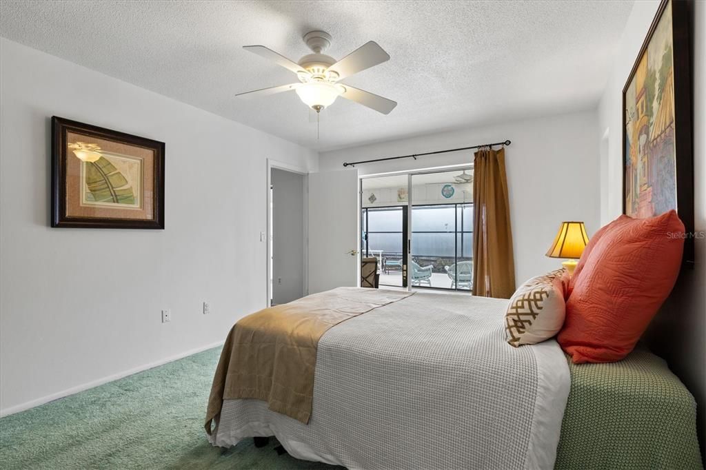 Active With Contract: $500,000 (3 beds, 2 baths, 2010 Square Feet)