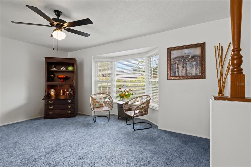 Active With Contract: $500,000 (3 beds, 2 baths, 2010 Square Feet)