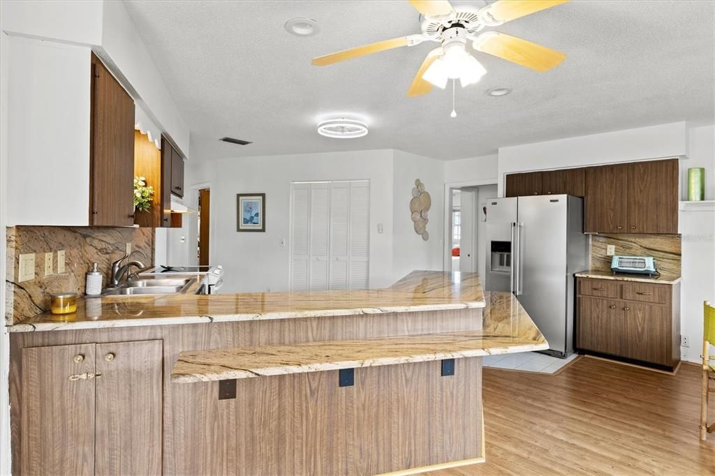 Active With Contract: $500,000 (3 beds, 2 baths, 2010 Square Feet)