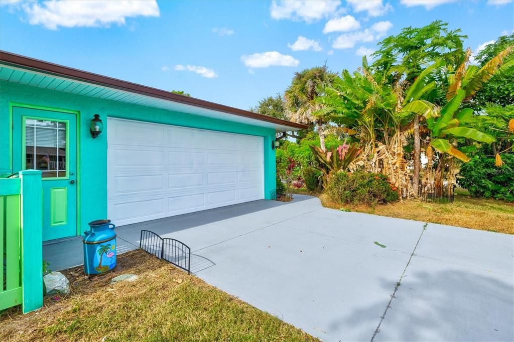 Active With Contract: $500,000 (3 beds, 2 baths, 2010 Square Feet)