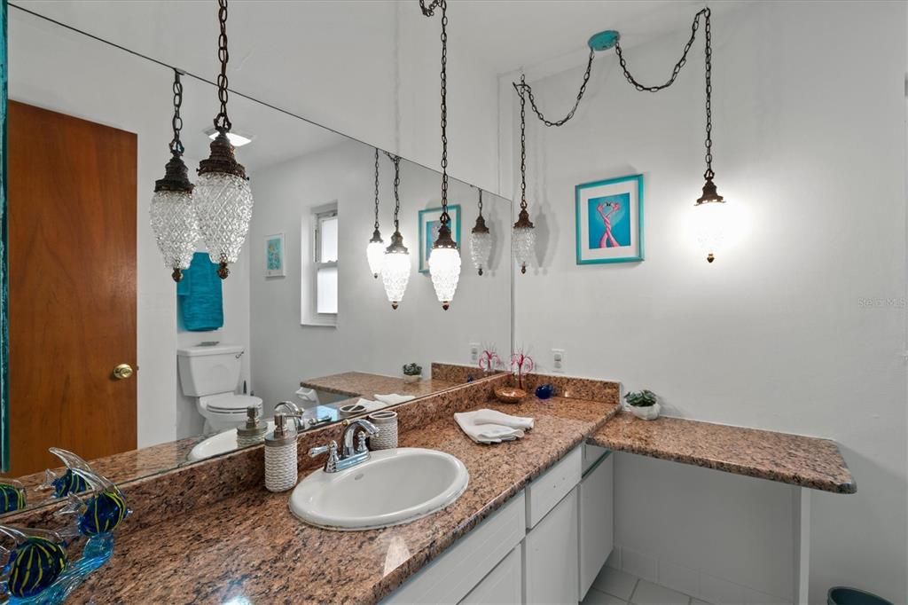 Active With Contract: $500,000 (3 beds, 2 baths, 2010 Square Feet)