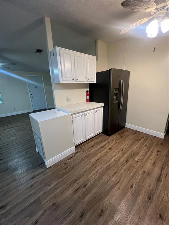 待售: $250,000 (3 贝兹, 2 浴室, 1144 平方英尺)