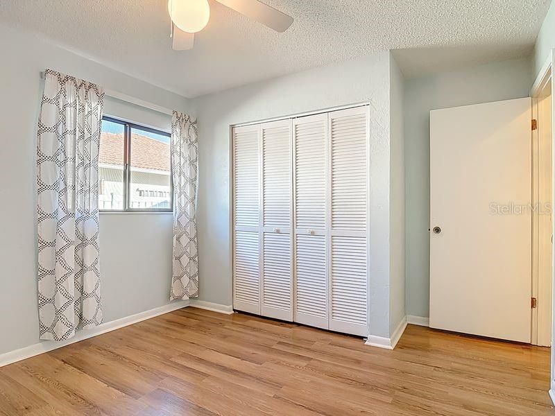 En Venta: $494,000 (4 camas, 2 baños, 1997 Pies cuadrados)