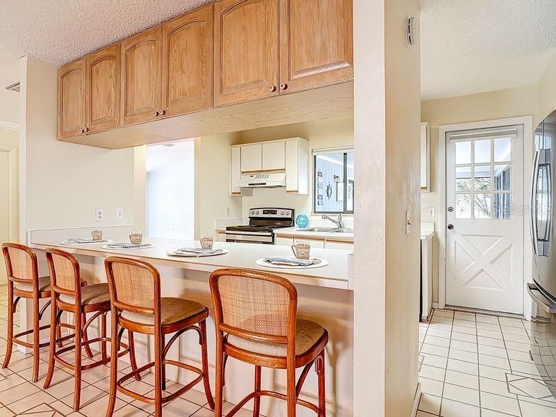 En Venta: $494,000 (4 camas, 2 baños, 1997 Pies cuadrados)