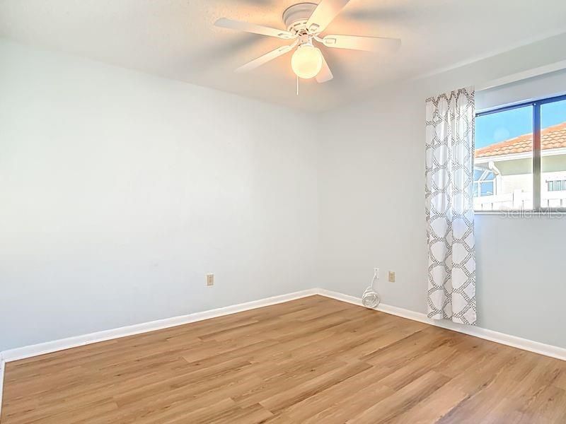 En Venta: $494,000 (4 camas, 2 baños, 1997 Pies cuadrados)