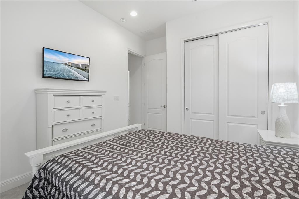 待售: $879,000 (4 贝兹, 3 浴室, 2262 平方英尺)