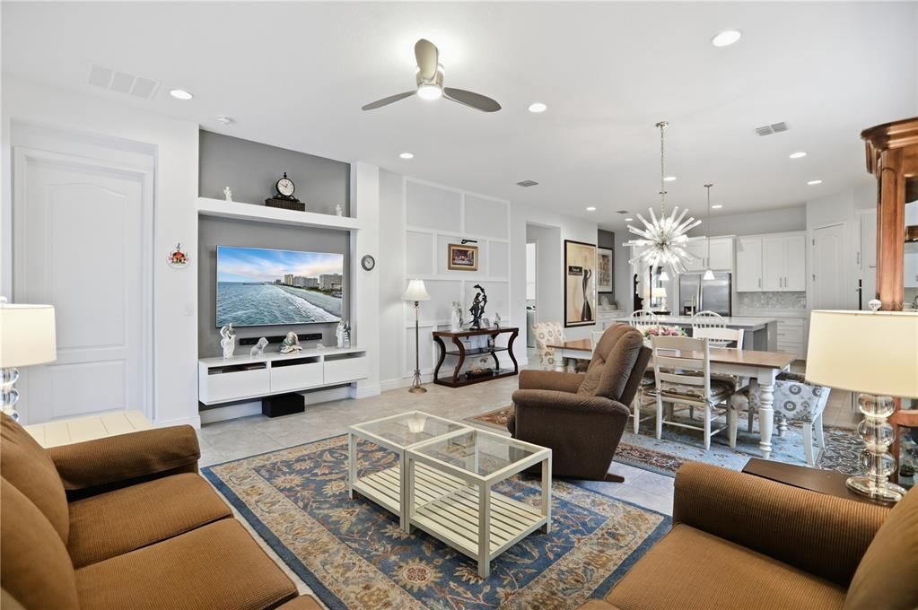 待售: $879,000 (4 贝兹, 3 浴室, 2262 平方英尺)