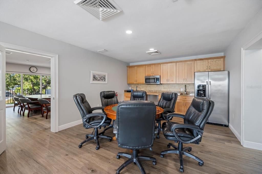 For Sale: $895,000 (3 beds, 2 baths, 2676 Square Feet)