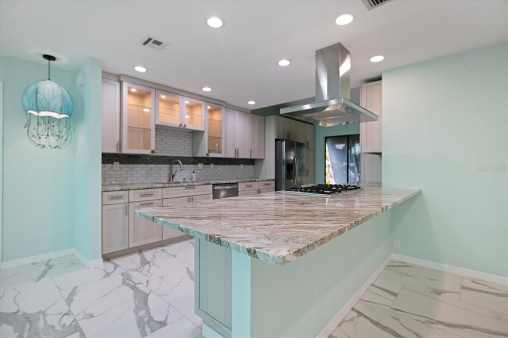 For Sale: $895,000 (3 beds, 2 baths, 2676 Square Feet)