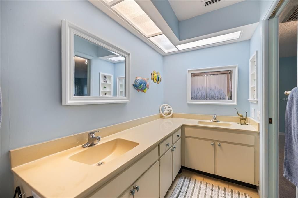 For Sale: $895,000 (3 beds, 2 baths, 2676 Square Feet)