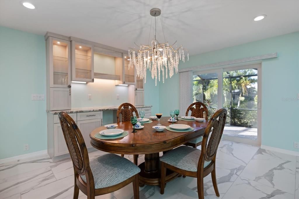 For Sale: $895,000 (3 beds, 2 baths, 2676 Square Feet)