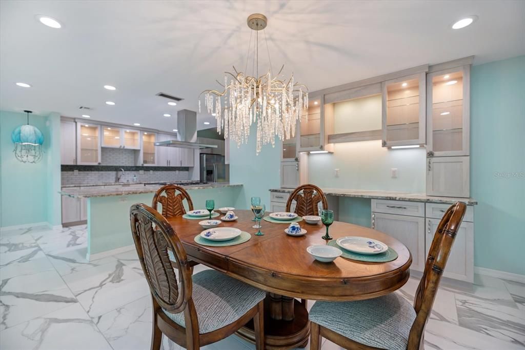 For Sale: $895,000 (3 beds, 2 baths, 2676 Square Feet)