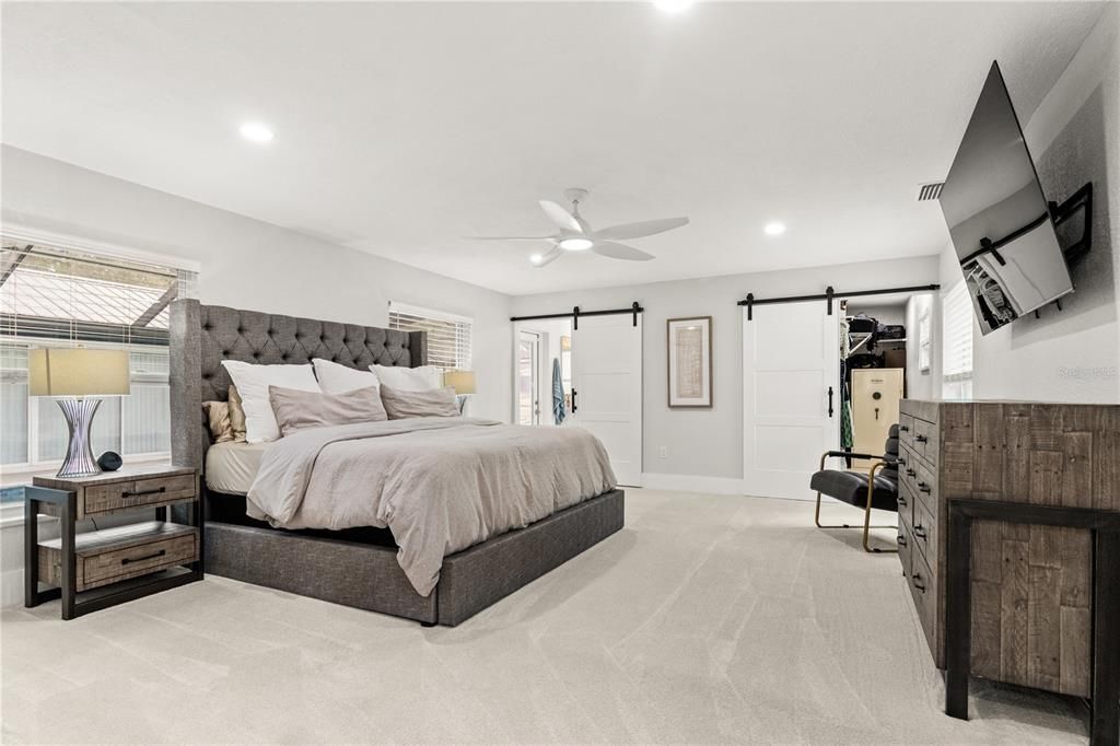 En Venta: $849,900 (4 camas, 3 baños, 2952 Pies cuadrados)