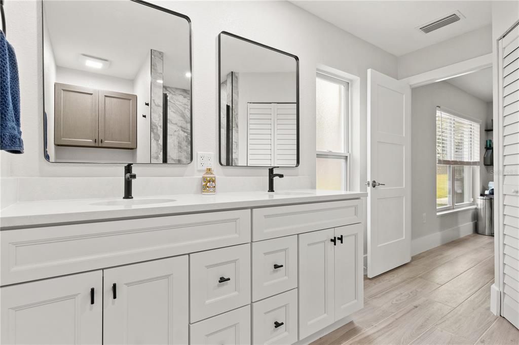 En Venta: $849,900 (4 camas, 3 baños, 2952 Pies cuadrados)