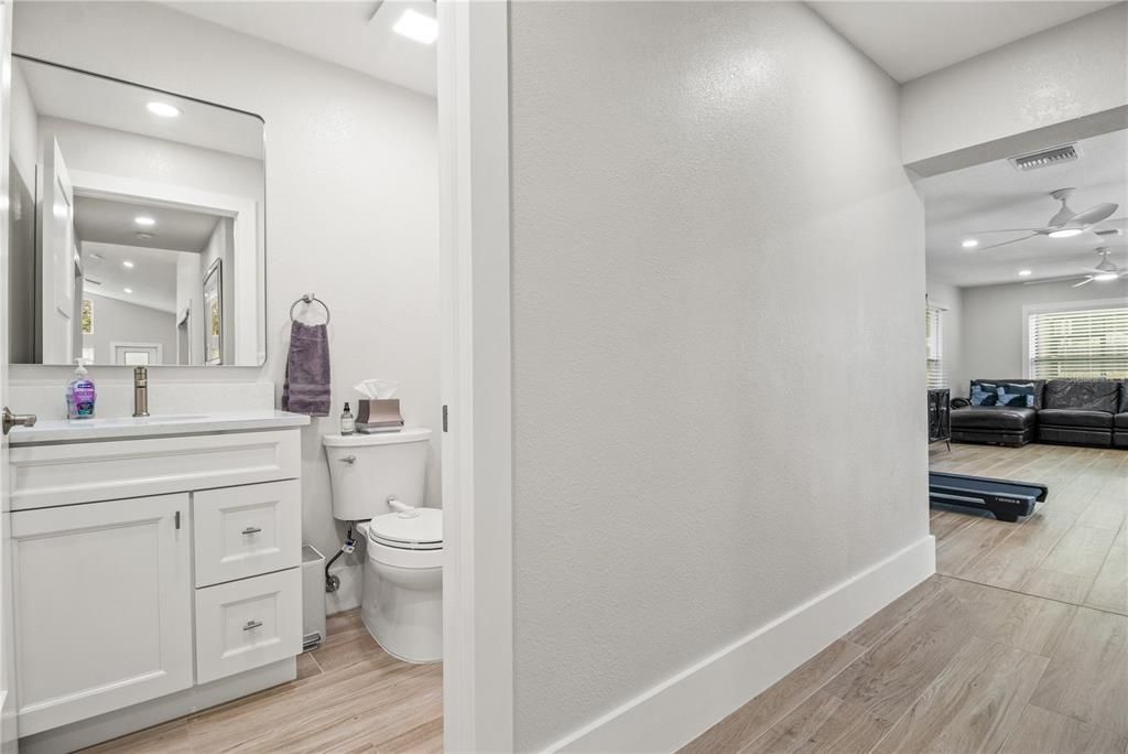 En Venta: $849,900 (4 camas, 3 baños, 2952 Pies cuadrados)