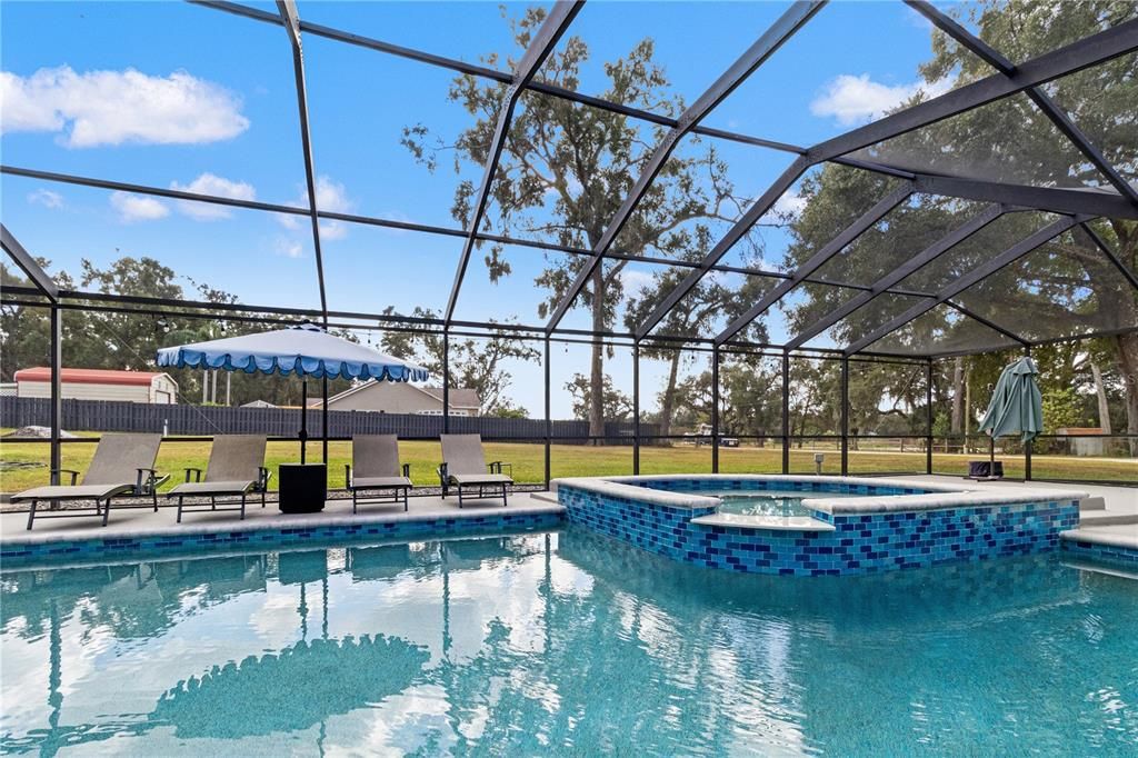 En Venta: $849,900 (4 camas, 3 baños, 2952 Pies cuadrados)