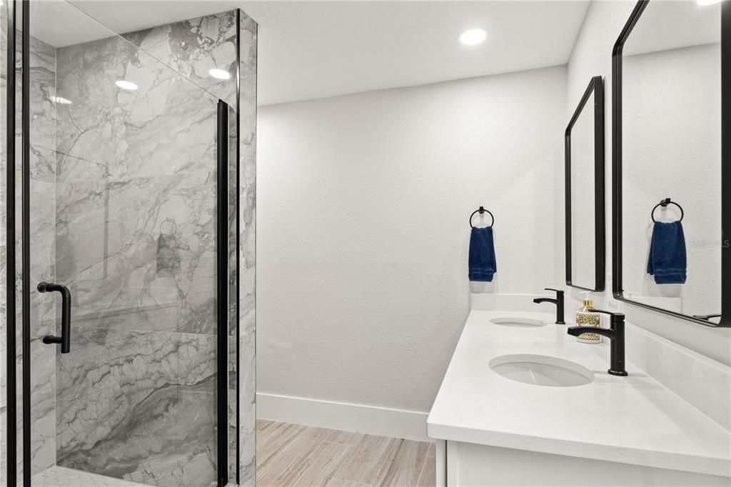 En Venta: $849,900 (4 camas, 3 baños, 2952 Pies cuadrados)