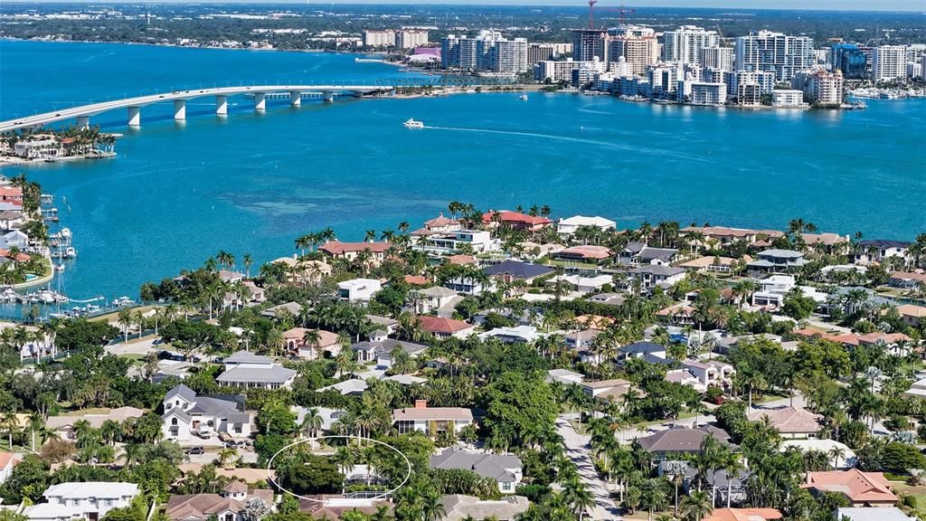 Под контрактом: $1,539,000 (3 спален, 2 ванн, 1660 Квадратных фут)