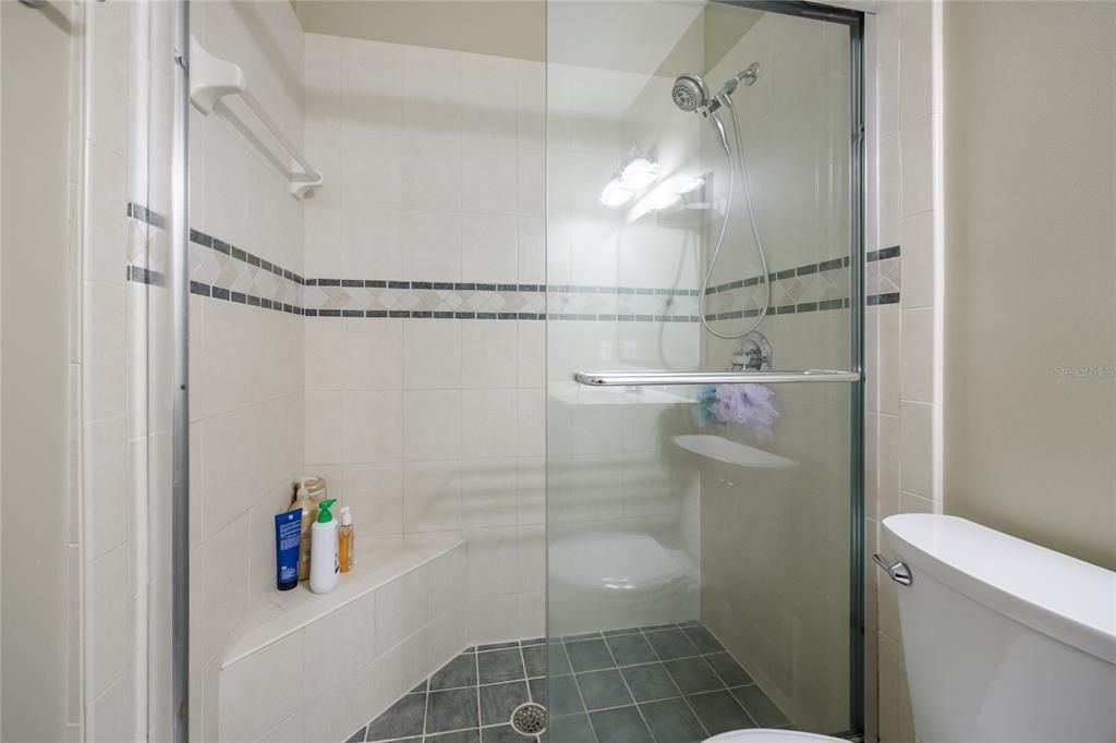 Active With Contract: $299,900 (3 beds, 2 baths, 1176 Square Feet)