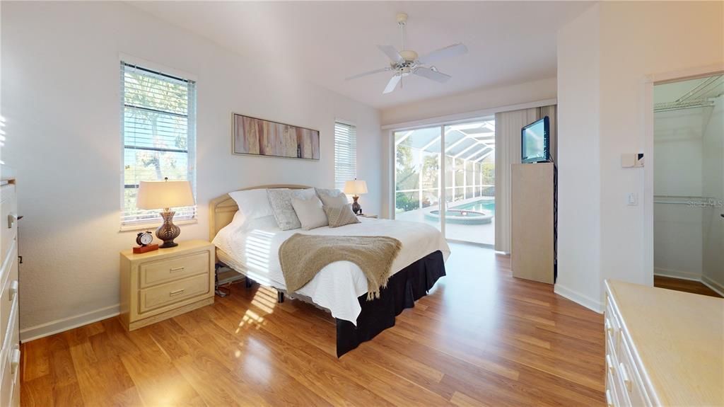 Activo con contrato: $679,000 (3 camas, 2 baños, 2174 Pies cuadrados)