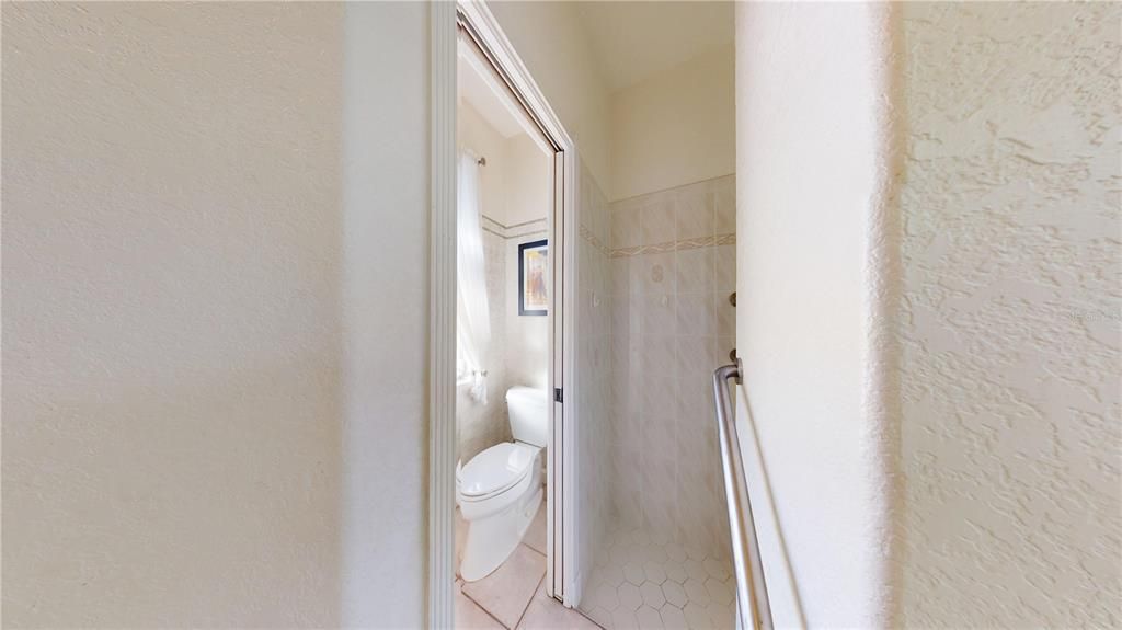 Activo con contrato: $679,000 (3 camas, 2 baños, 2174 Pies cuadrados)