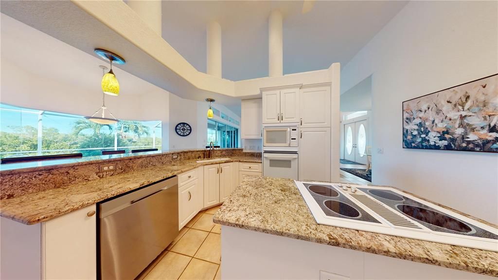 Activo con contrato: $679,000 (3 camas, 2 baños, 2174 Pies cuadrados)