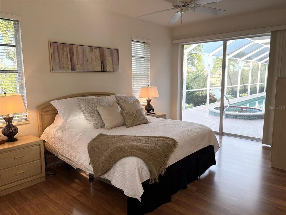 Activo con contrato: $679,000 (3 camas, 2 baños, 2174 Pies cuadrados)