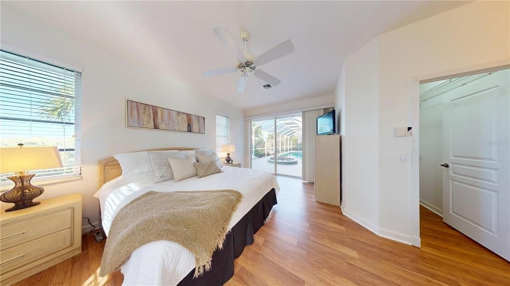 Activo con contrato: $679,000 (3 camas, 2 baños, 2174 Pies cuadrados)