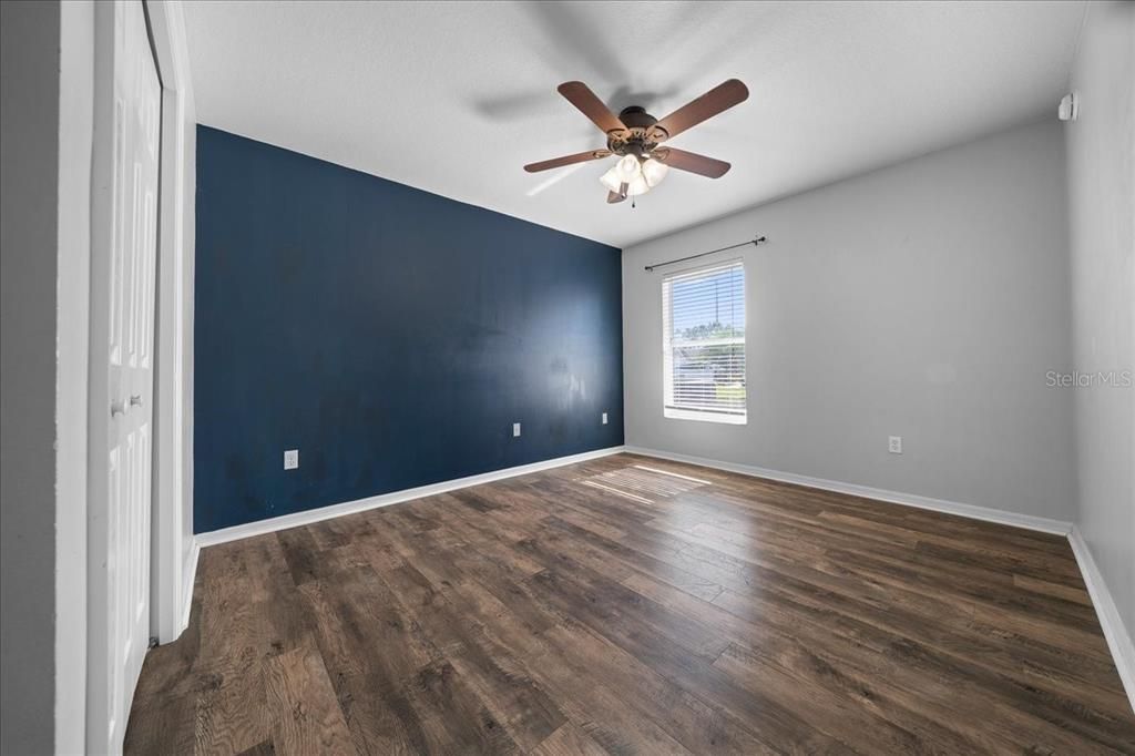 En Venta: $389,900 (4 camas, 3 baños, 2283 Pies cuadrados)