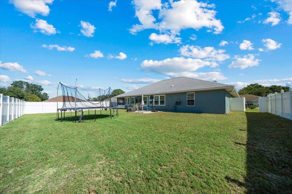 En Venta: $389,900 (4 camas, 3 baños, 2283 Pies cuadrados)