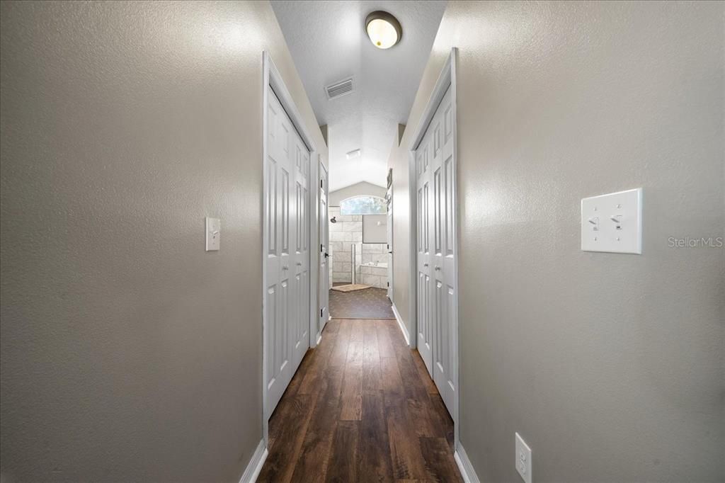 En Venta: $389,900 (4 camas, 3 baños, 2283 Pies cuadrados)