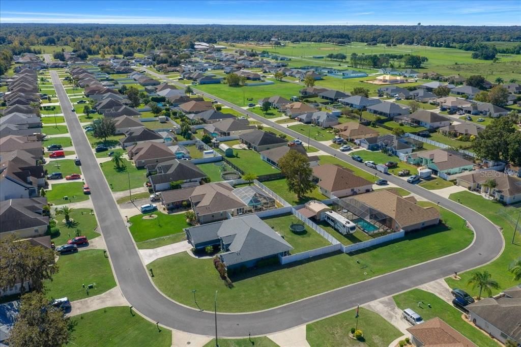 En Venta: $389,900 (4 camas, 3 baños, 2283 Pies cuadrados)