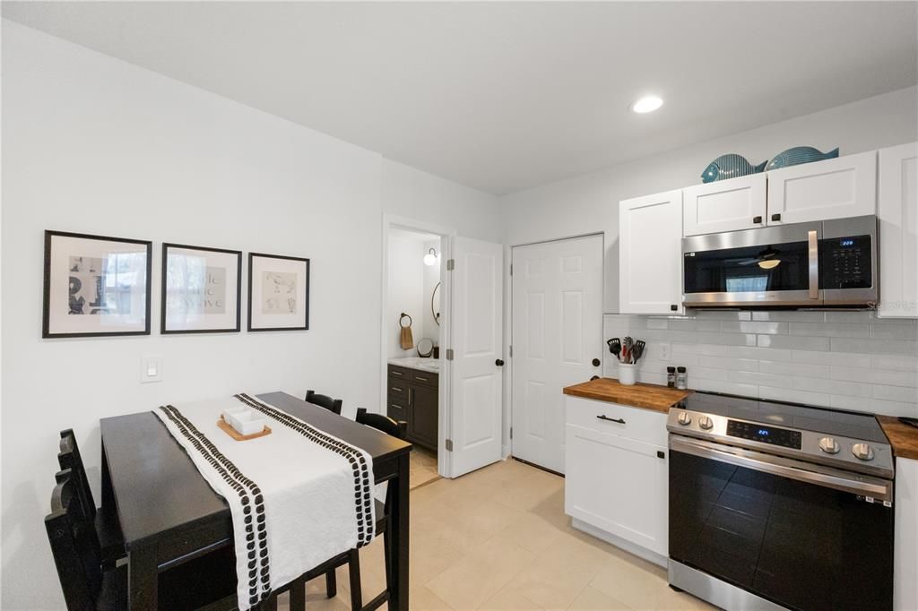 На продажу: $749,900 (4 спален, 3 ванн, 2650 Квадратных фут)