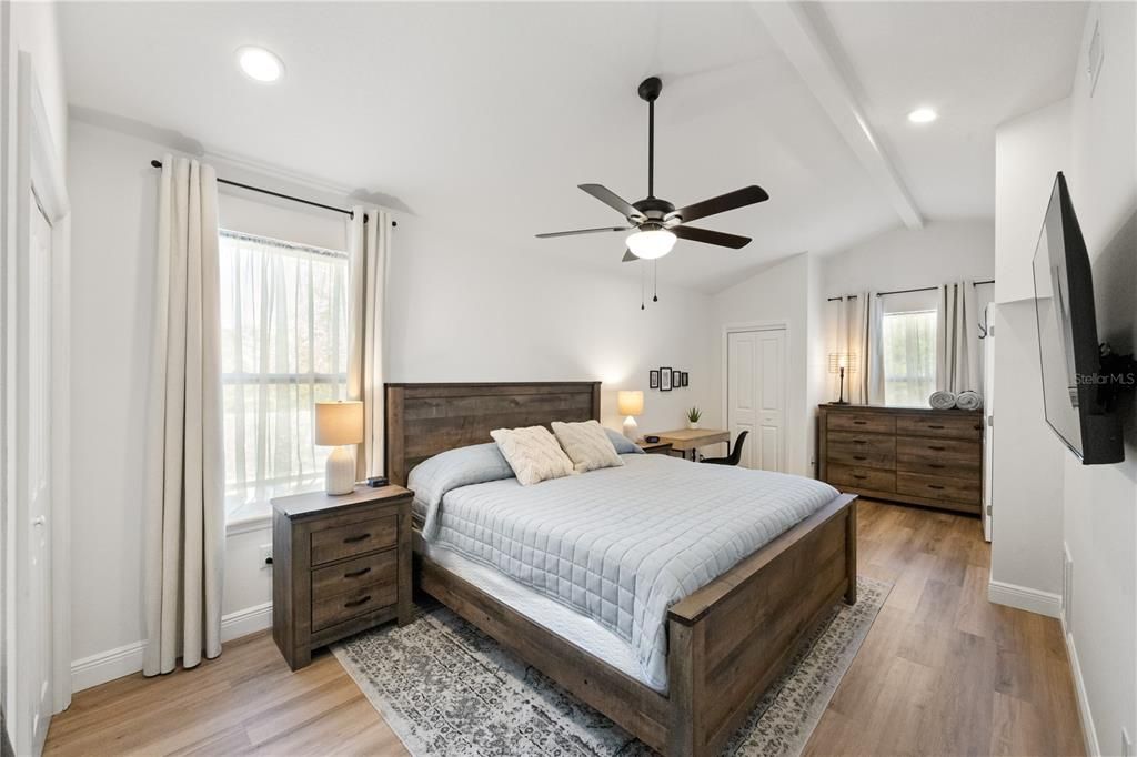 На продажу: $749,900 (4 спален, 3 ванн, 2650 Квадратных фут)