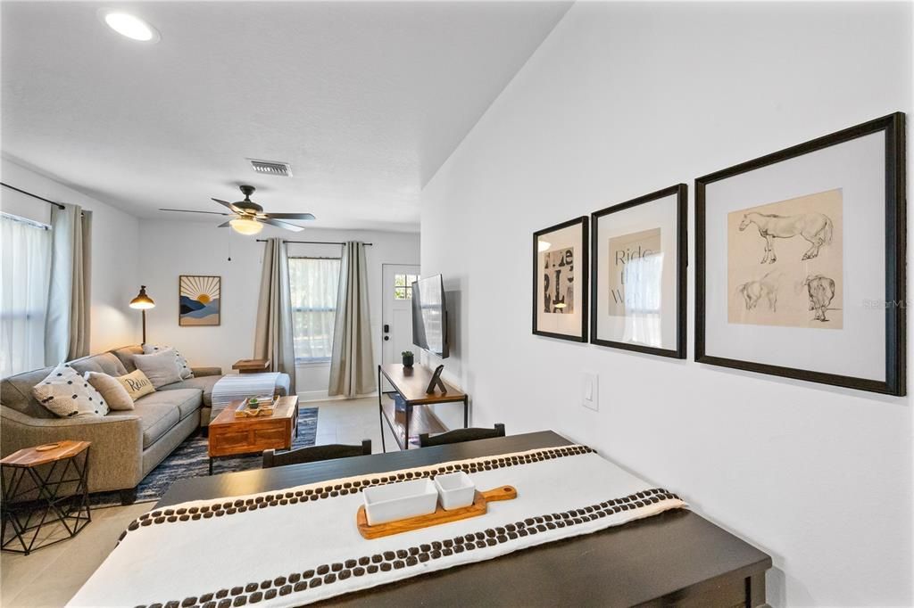 На продажу: $749,900 (4 спален, 3 ванн, 2650 Квадратных фут)