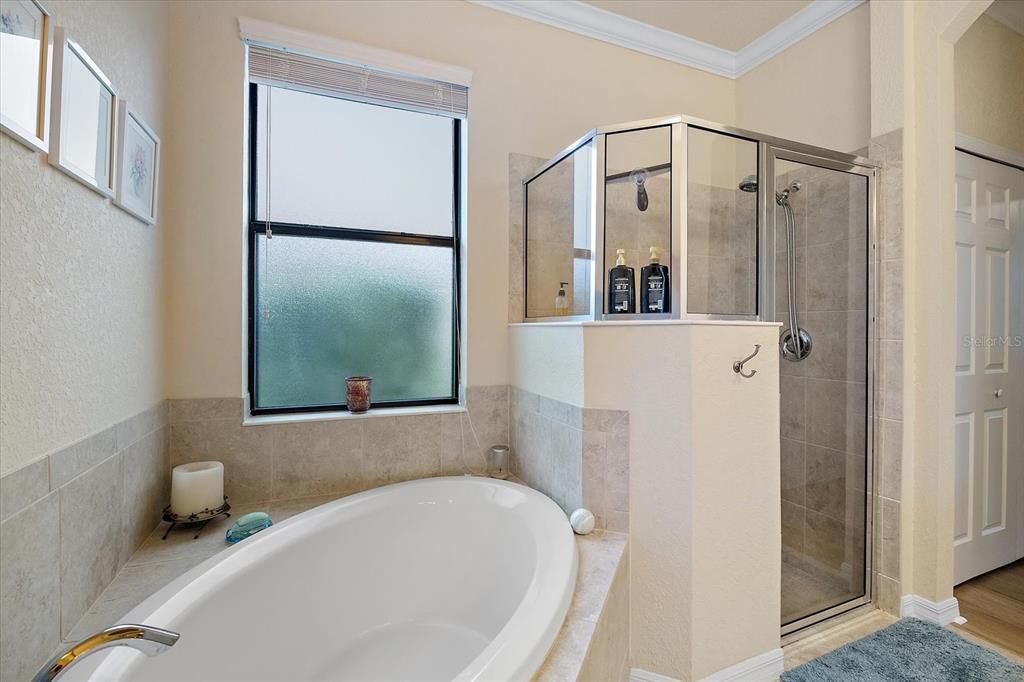 Под контрактом: $378,000 (2 спален, 2 ванн, 1545 Квадратных фут)