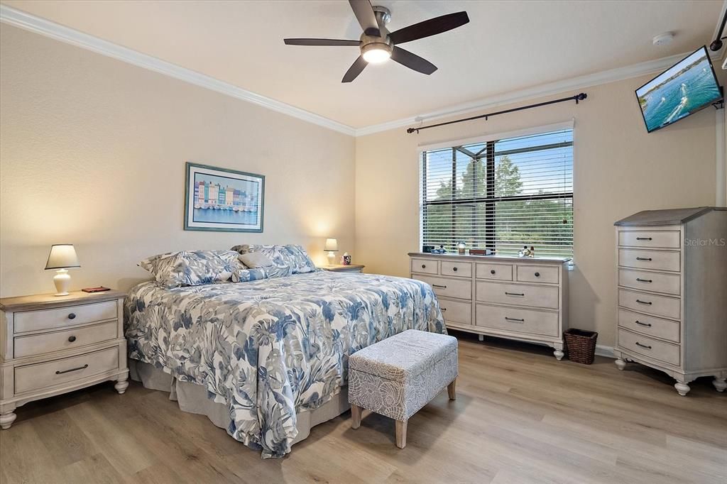 Под контрактом: $378,000 (2 спален, 2 ванн, 1545 Квадратных фут)